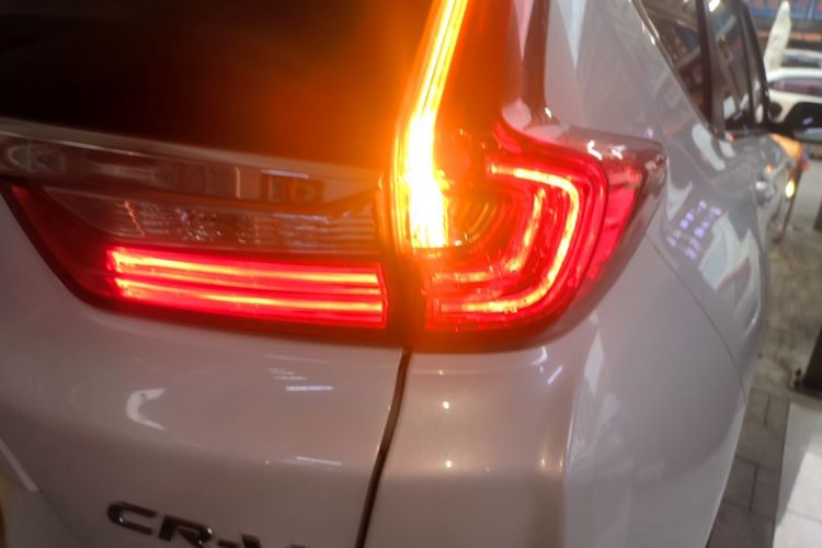 Honda CR-V 2018 #8 Honda CR-V 2018 car image #8