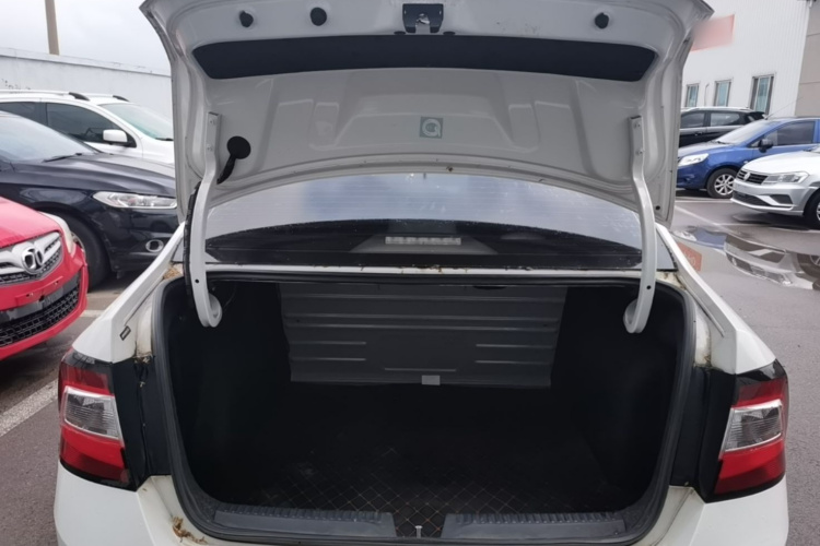 Skoda Rapid 2019 #19 Skoda Rapid 2019 car image #19