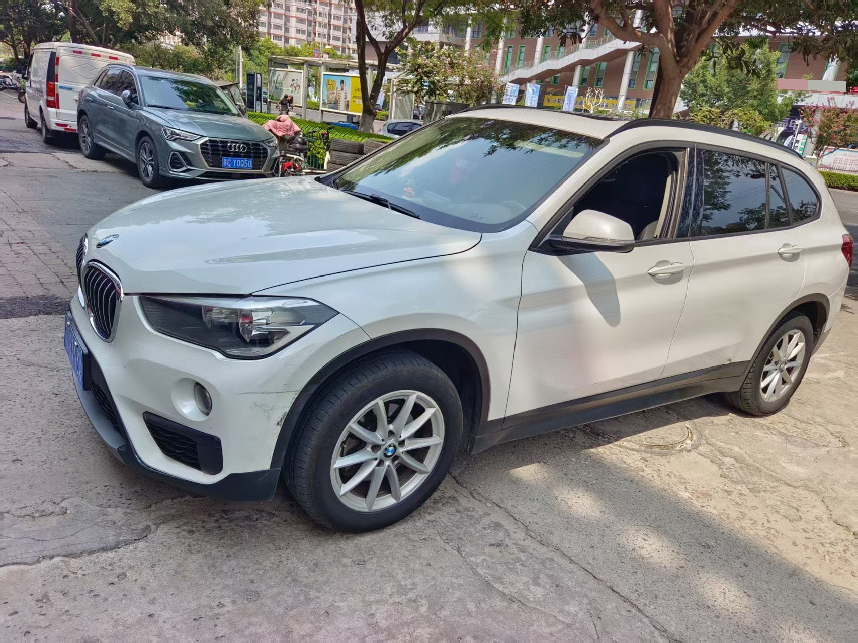 BMW X1 2019 BMW X1 2019 car image