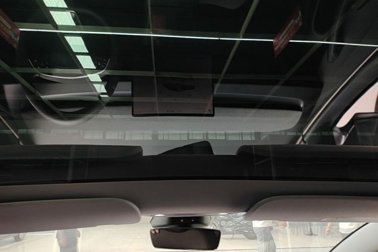 Tesla Model 3 2025 #18 Tesla Model 3 2025 car image #18
