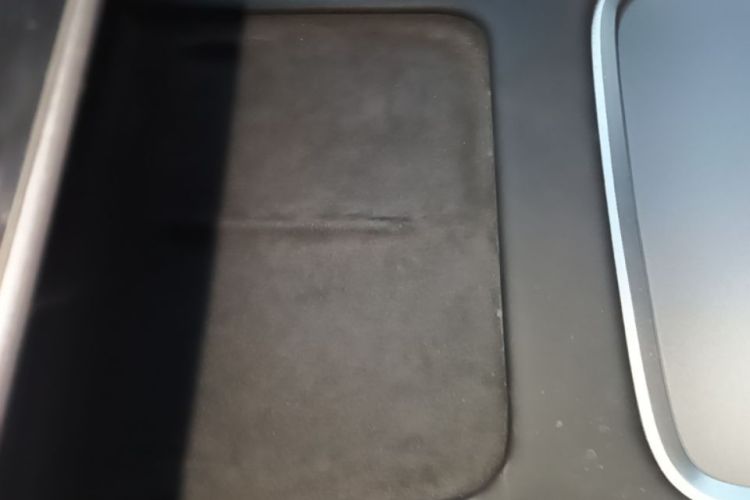 Tesla Model Y 2024 #9 Tesla Model Y 2024 car image #9