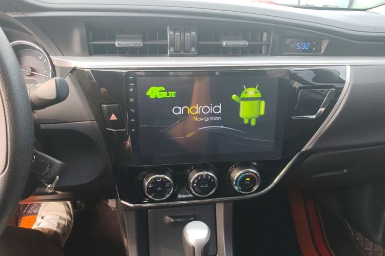 Toyota Corolla 2018 car image #13