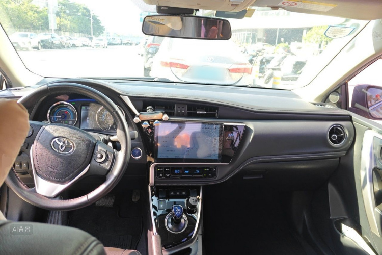 Toyota Corolla 2018 immagine di auto #11