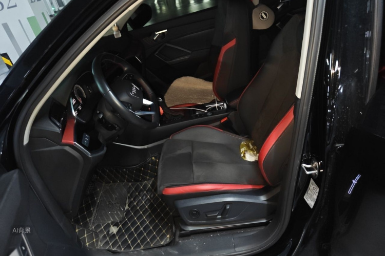 Audi Q3 2022 car image #17