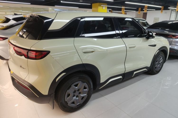 BYD YuanUP 2024 car image #7