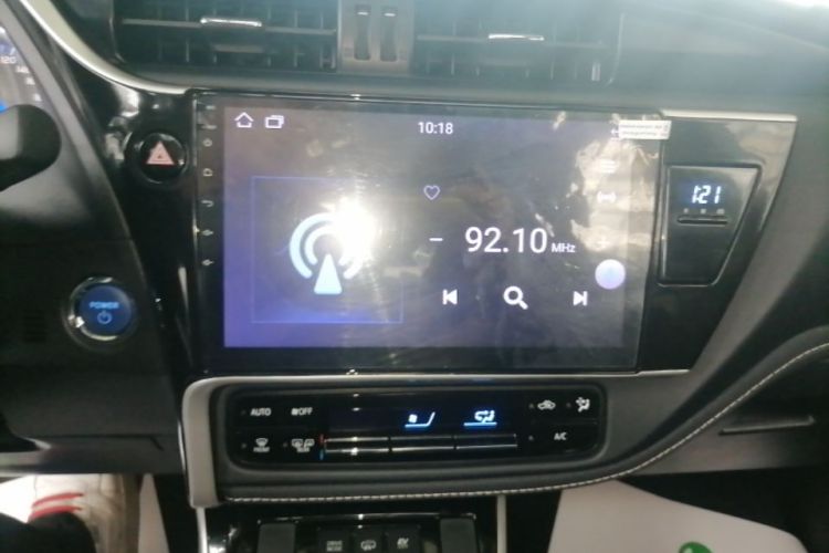 Toyota Corolla Hybird E+ 2021 immagine di auto #13