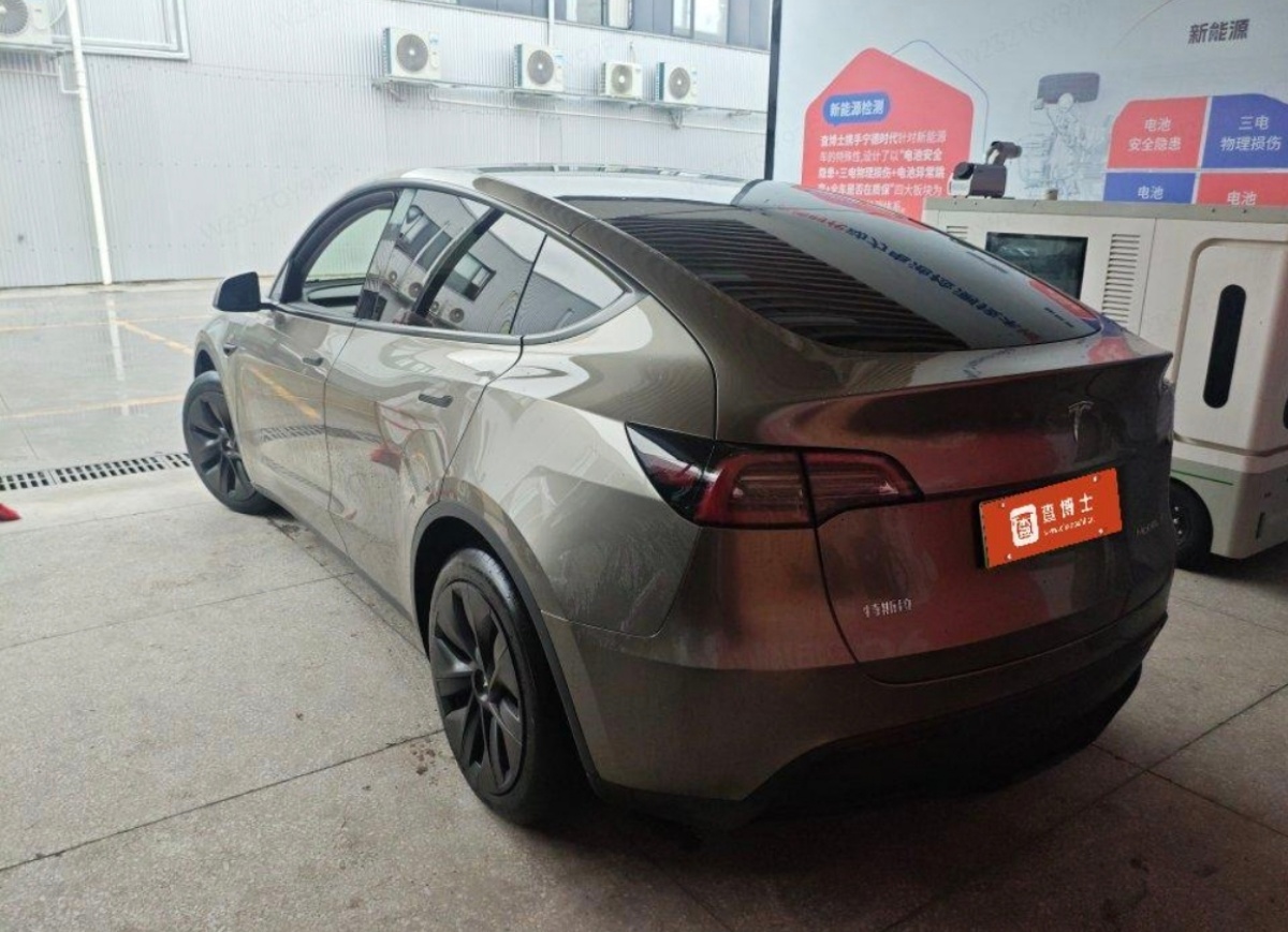 Tesla Model Y 2024 car image #4
