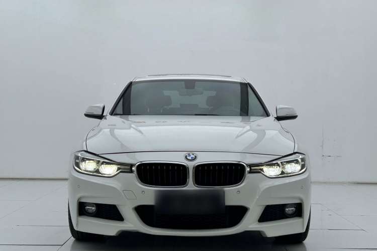 BMW 3 Series 2018 #5 BMW 3 Series 2018 car image #5