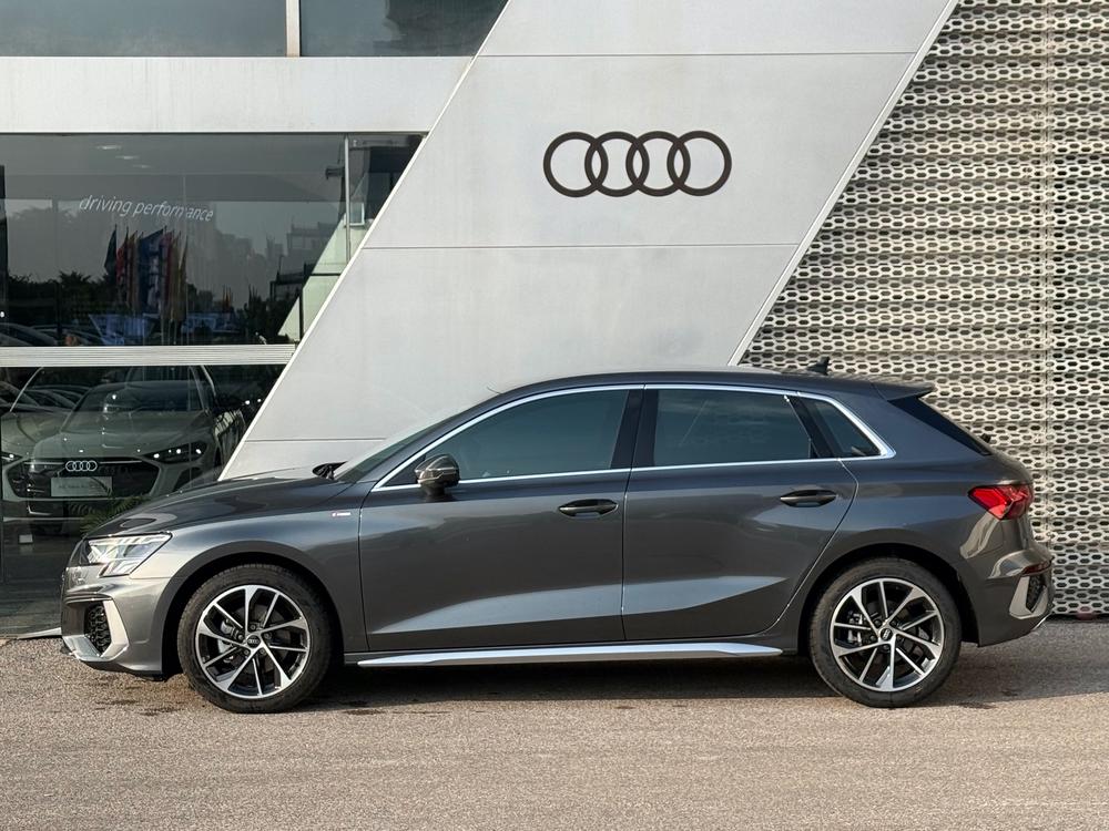 Audi A3 2024 car image #3