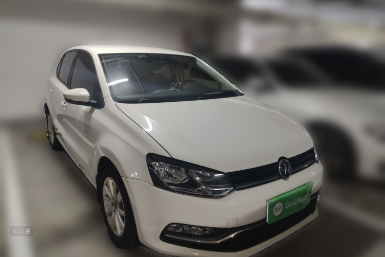 Volkswagen Polo 2015 car image #4
