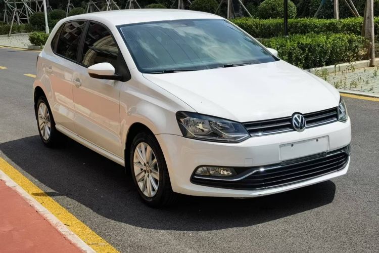 Volkswagen Polo 2015 #4 Volkswagen Polo 2015 car image #4