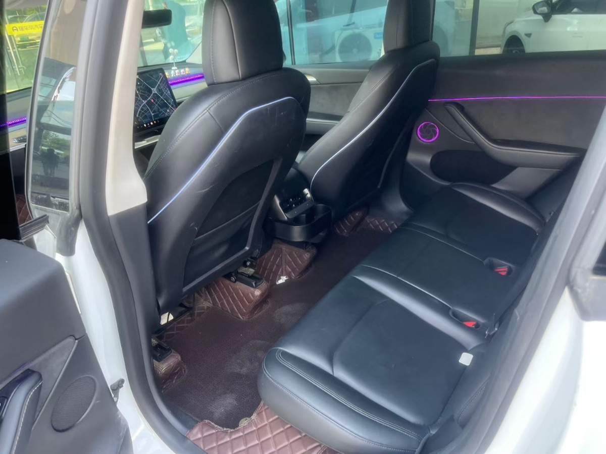 Tesla Model Y 2021 car image #3