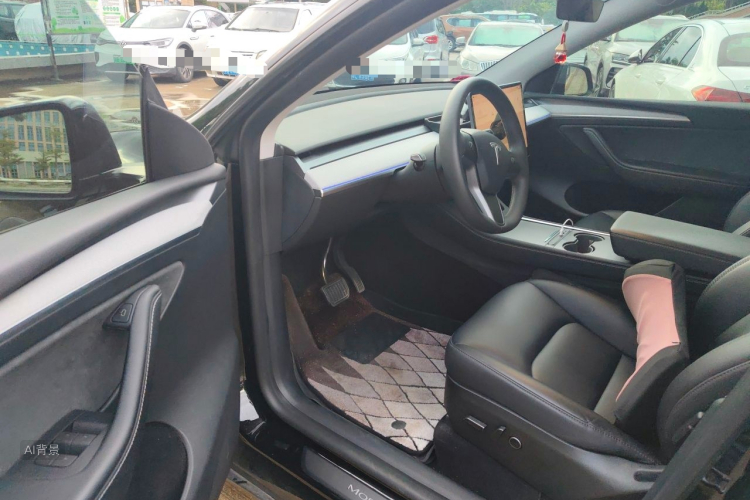 Tesla Model Y 2024 #18 Tesla Model Y 2024 car image #18