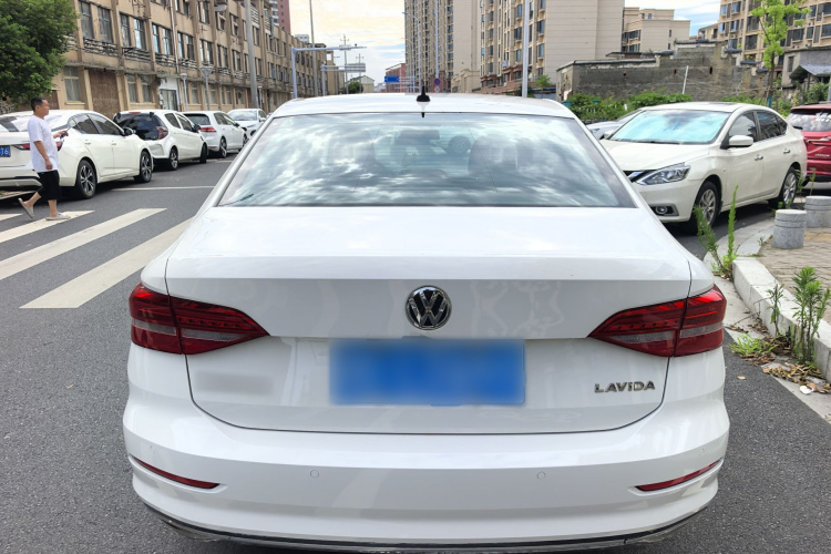 Volkswagen Lavida 2020 car image #7