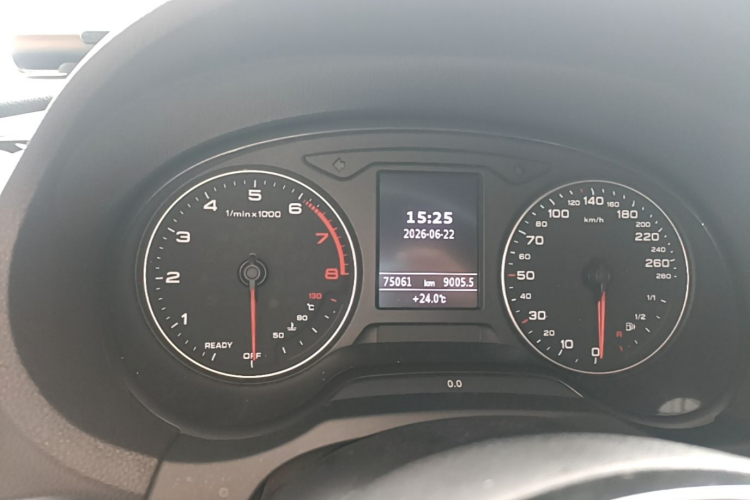Audi A3 2017 car image #16