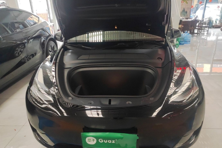 Tesla Model Y 2023 #20 Tesla Model Y 2023 car image #20