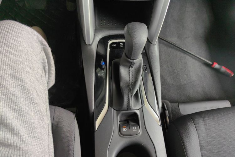 Toyota Corolla Cross 2022 immagine di auto #14