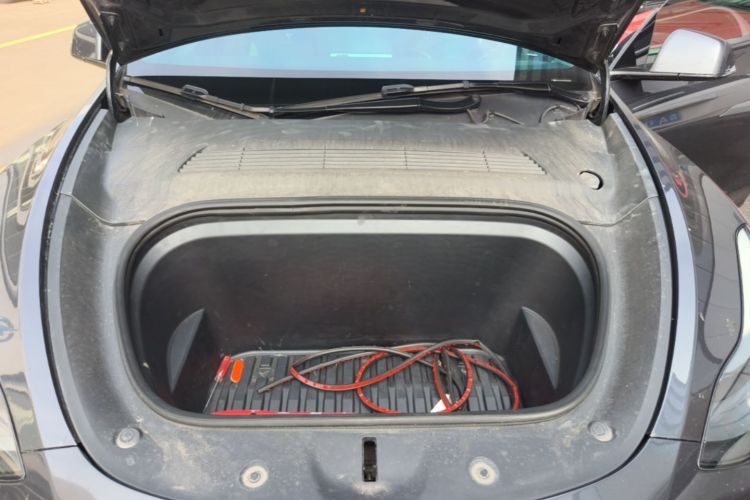 Tesla Model Y 2024 #20 Tesla Model Y 2024 car image #20