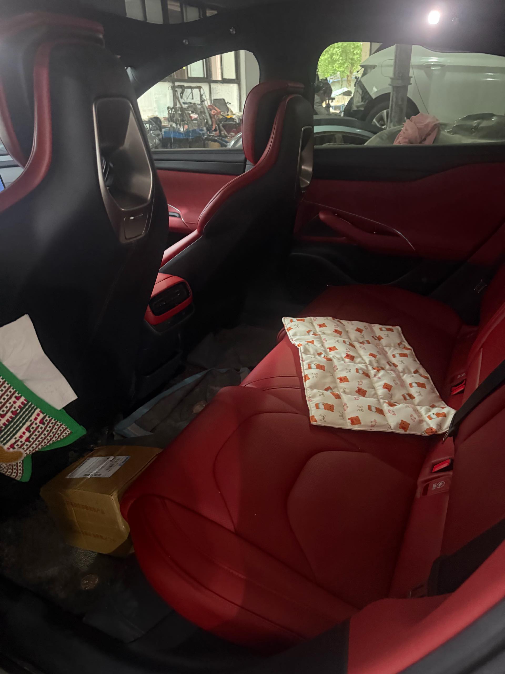 MI SU7 2024 car image #2