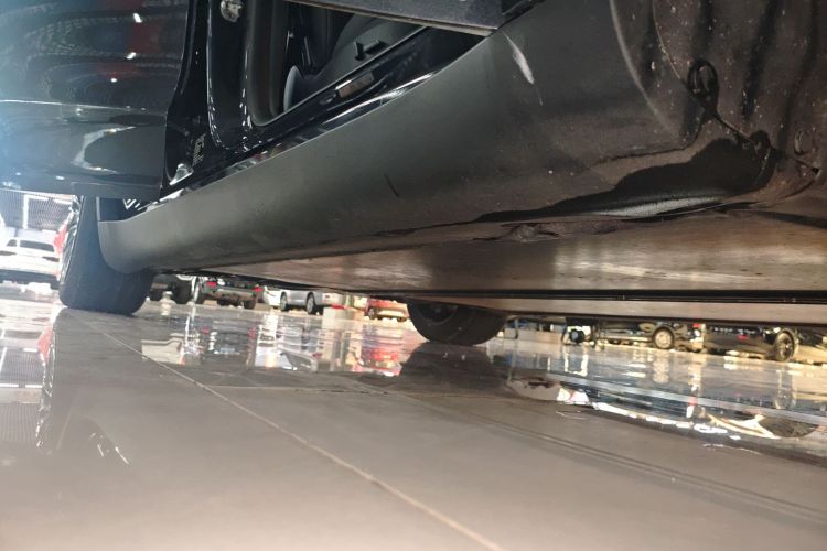 Tesla Model Y 2025 car image #27