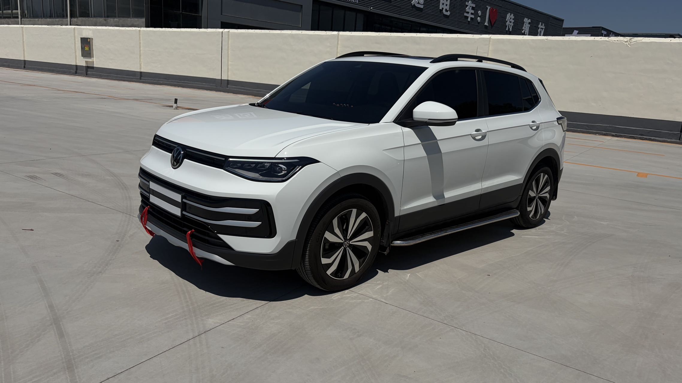 Volkswagen Tharu 2024 car image 