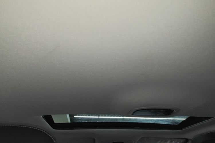 GEELY Emgrand 2019 car image #18