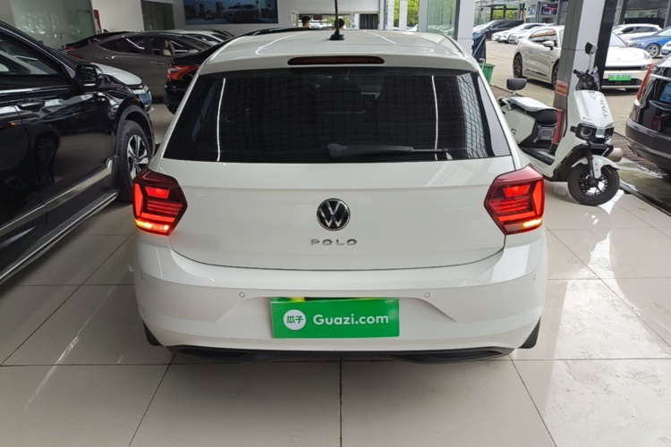 Volkswagen Polo 2021 car image #6