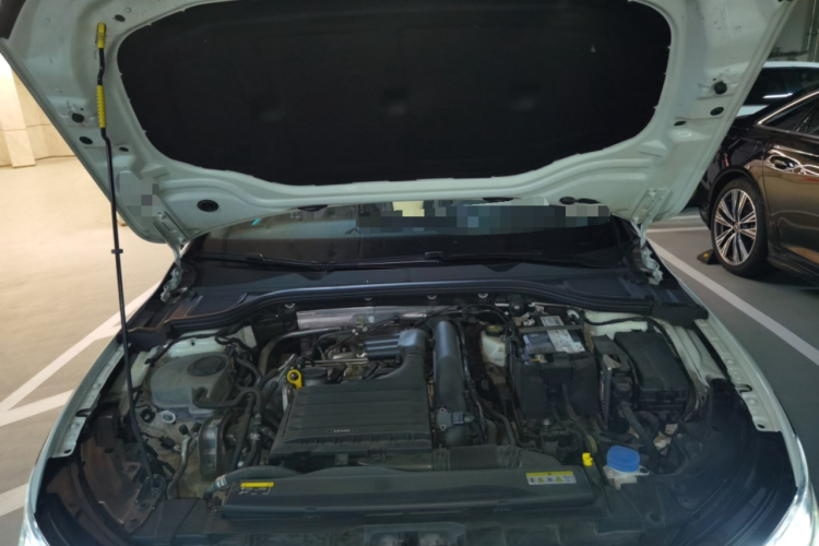 Volkswagen Golf 2022 car image #22