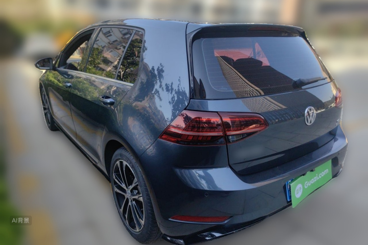 Volkswagen Golf 2018 car image #5
