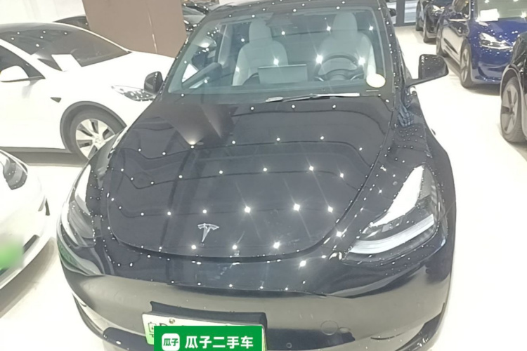 Tesla Model Y 2022 #3 Tesla Model Y 2022 car image #3