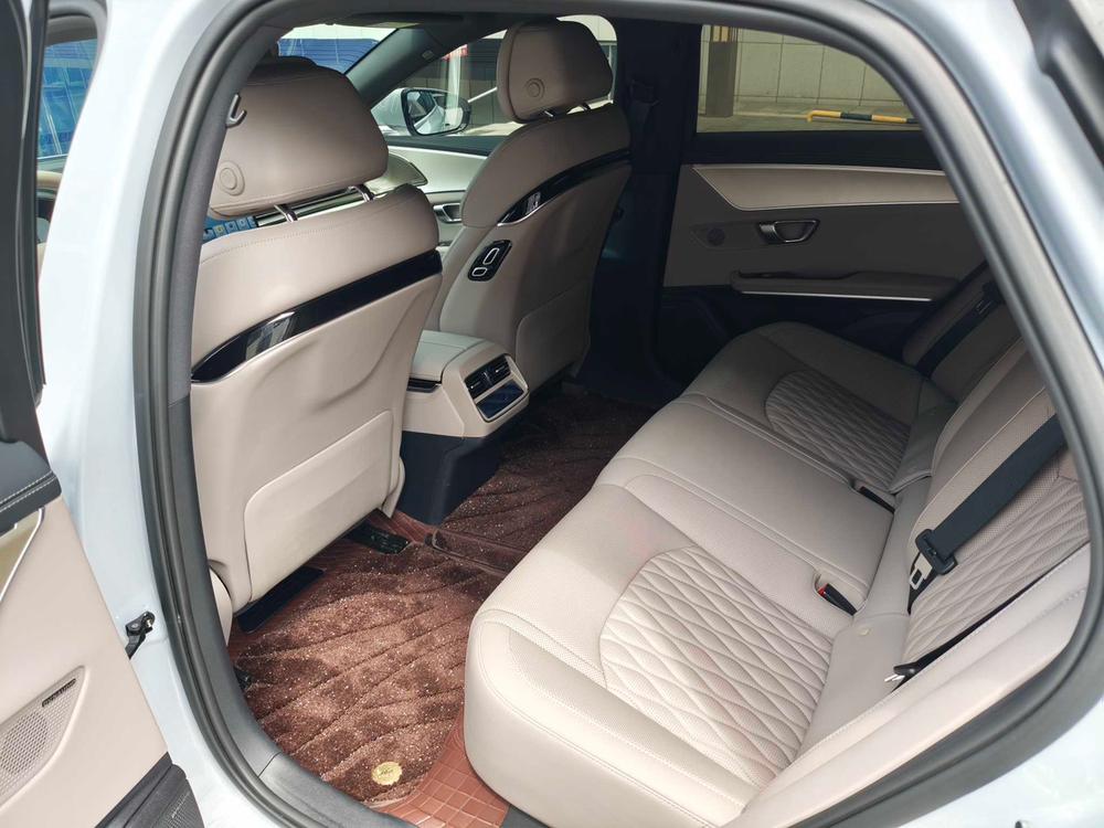 BYD Han 2025 immagine di auto #18