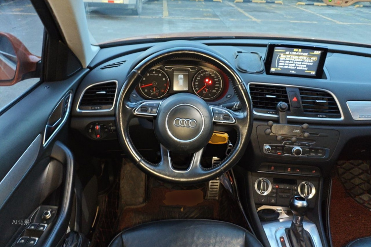 Audi Q3 2015 #12 Audi Q3 2015 car image #12