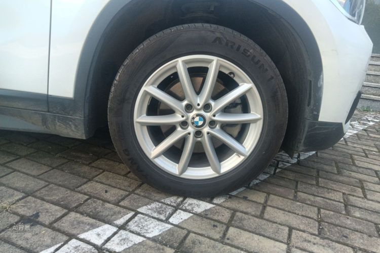 BMW X1 2018 car image #9
