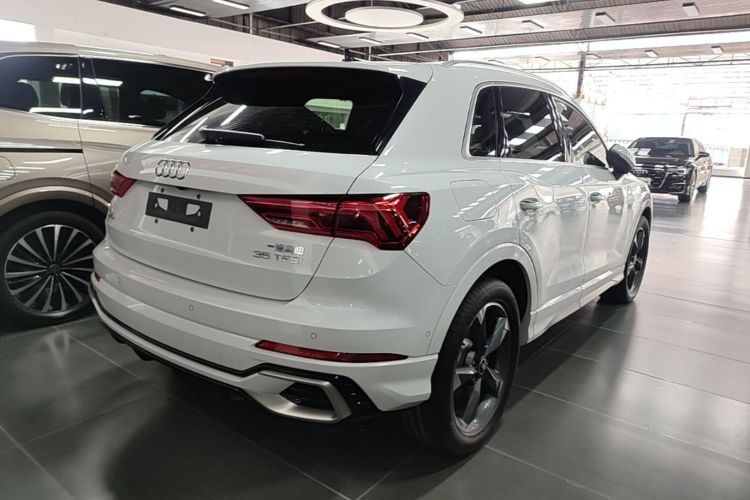 Audi Q3 2023 immagine di auto #7