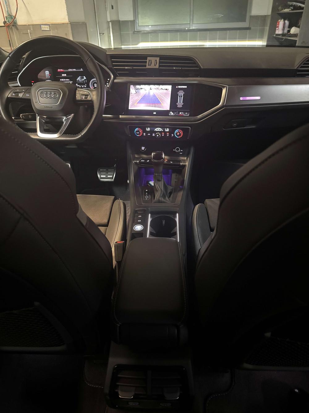 Audi Q3 2023 #8 Audi Q3 2023 car image #8
