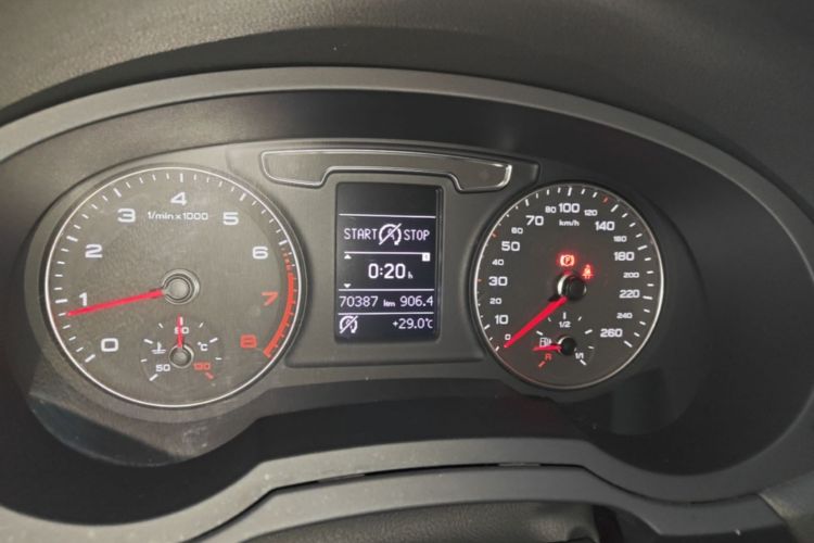 Audi Q3 2018 #12 Audi Q3 2018 car image #12