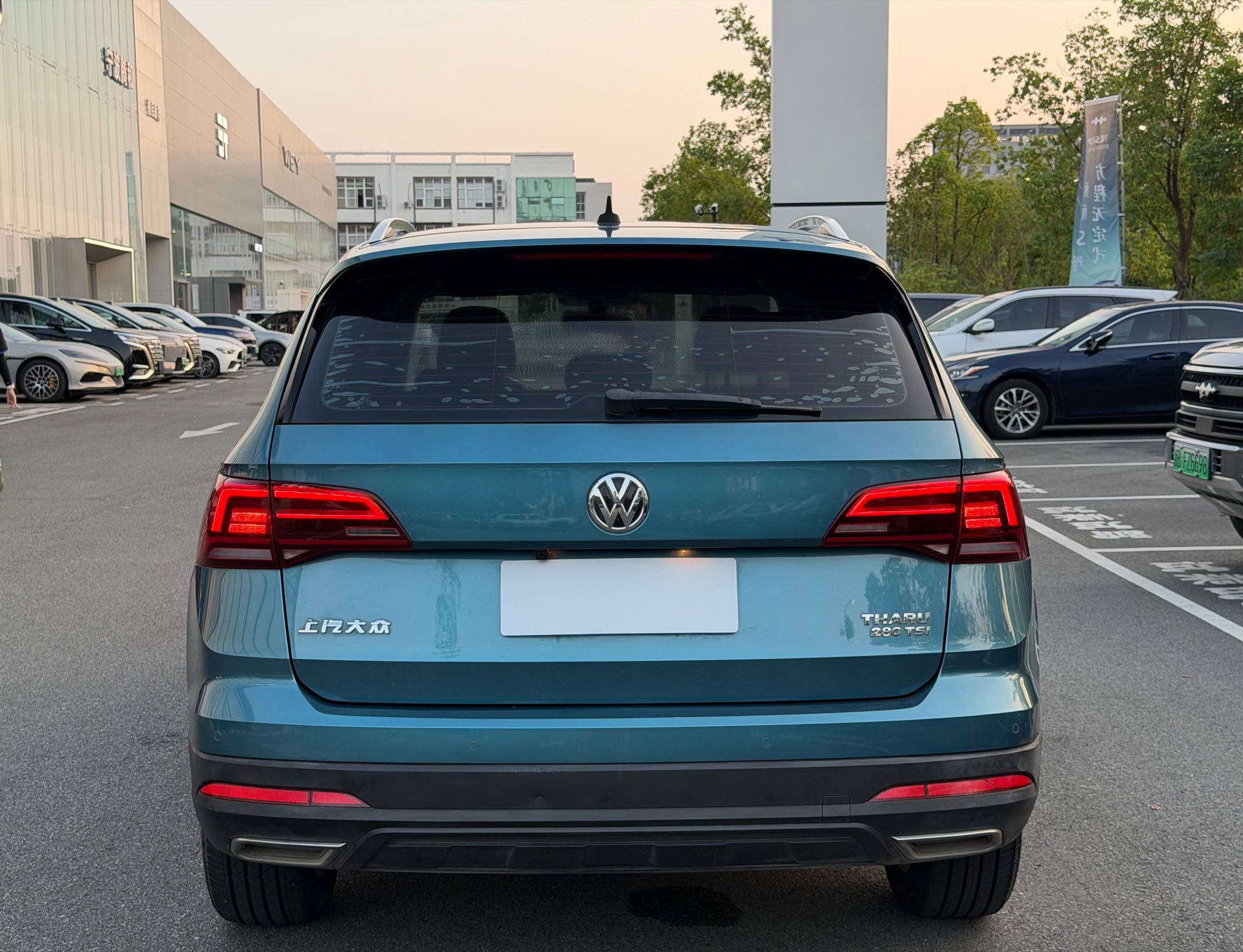 2019 immagine di auto #10