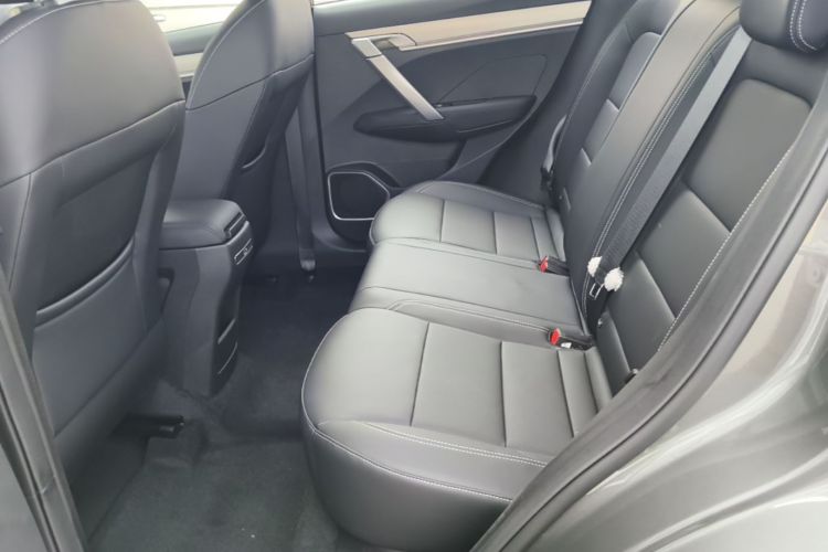 GEELY Coolray 2026 #17 GEELY Coolray 2026 image de voiture #17