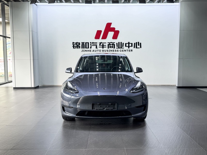 Tesla Model Y 2023 #2 Tesla Model Y 2023 car image #2