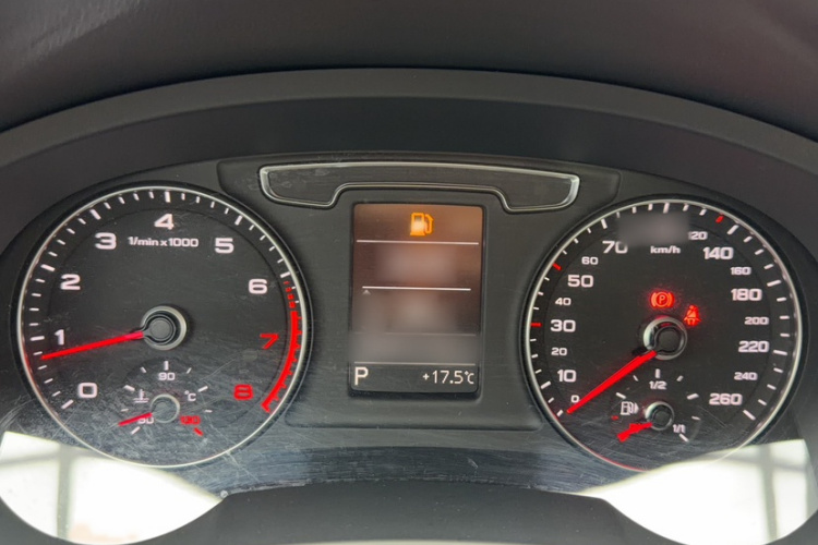 Audi Q3 2018 #19 Audi Q3 2018 car image #19