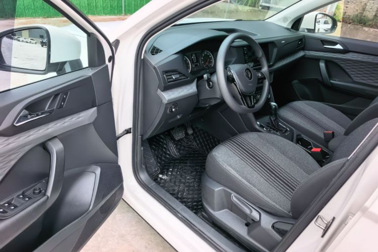 Volkswagen Tharu 2022 #16 Volkswagen Tharu 2022 car image #16