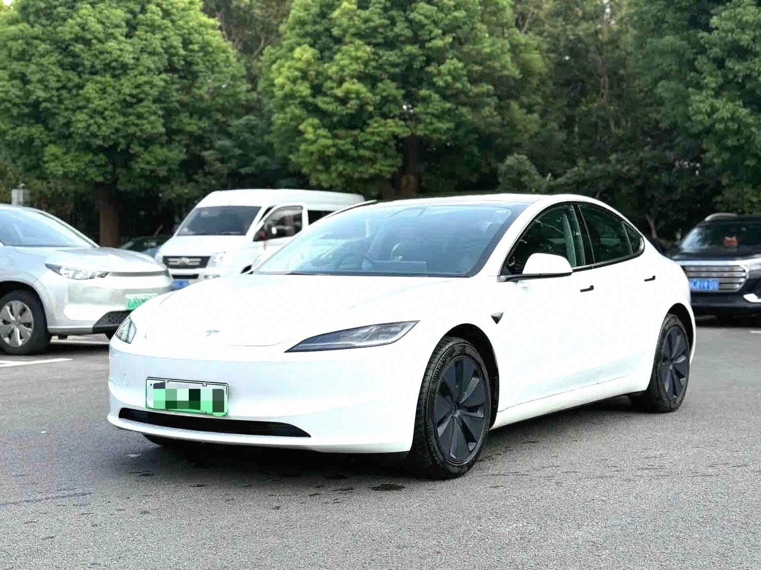 Tesla Model 3 2025 صورة سيارة 
