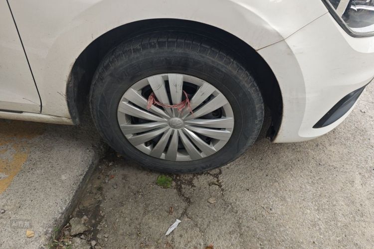 Volkswagen Santana 2018 car image #9