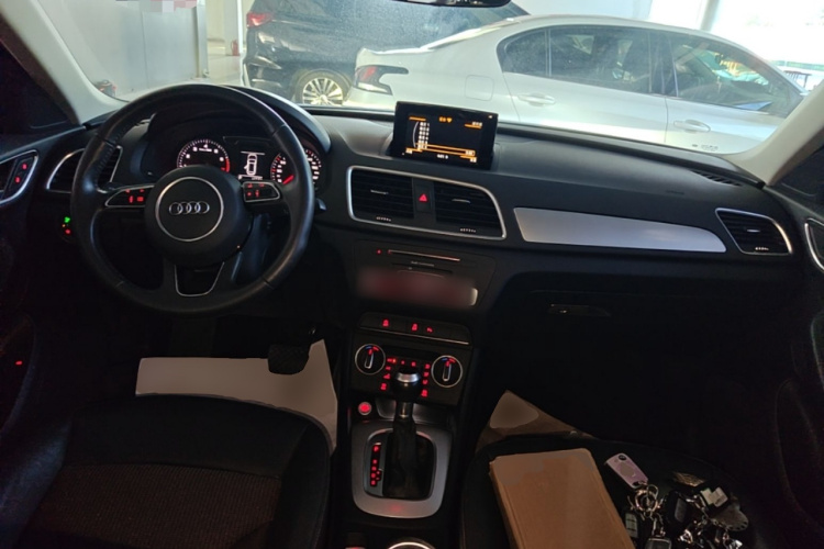 Audi Q3 2019 #10 Audi Q3 2019 car image #10