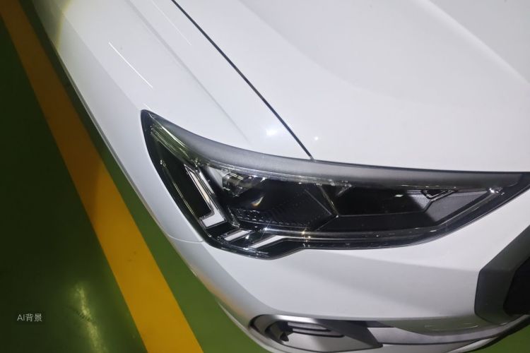 Audi Q3 2023 #8 Audi Q3 2023 car image #8