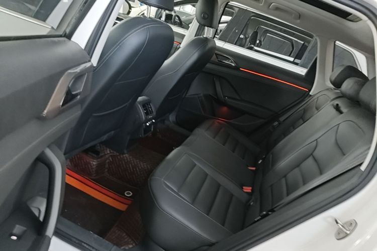 Volkswagen Tharu 2021 car image #17