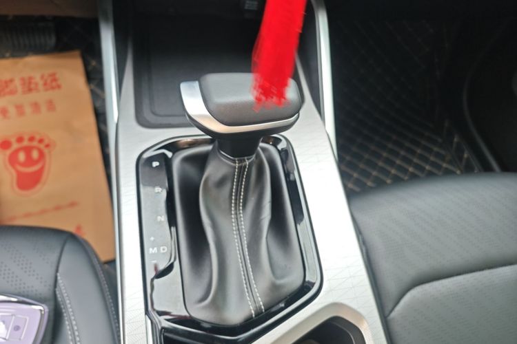 GEELY Emgrand 2024 car image #14