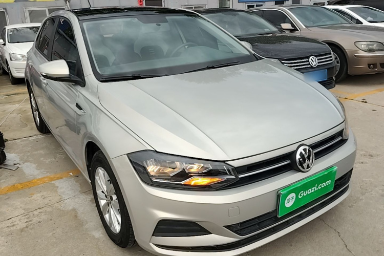 Volkswagen Polo 2021 car image #4