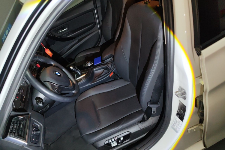 BMW 3 Series 2016 #17 BMW 3 Series 2016 car image #17