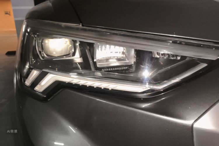 Audi Q3 2019 #8 Audi Q3 2019 car image #8